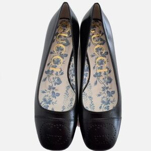 Gucci Hills Logo Ballet Interlocking G Flat